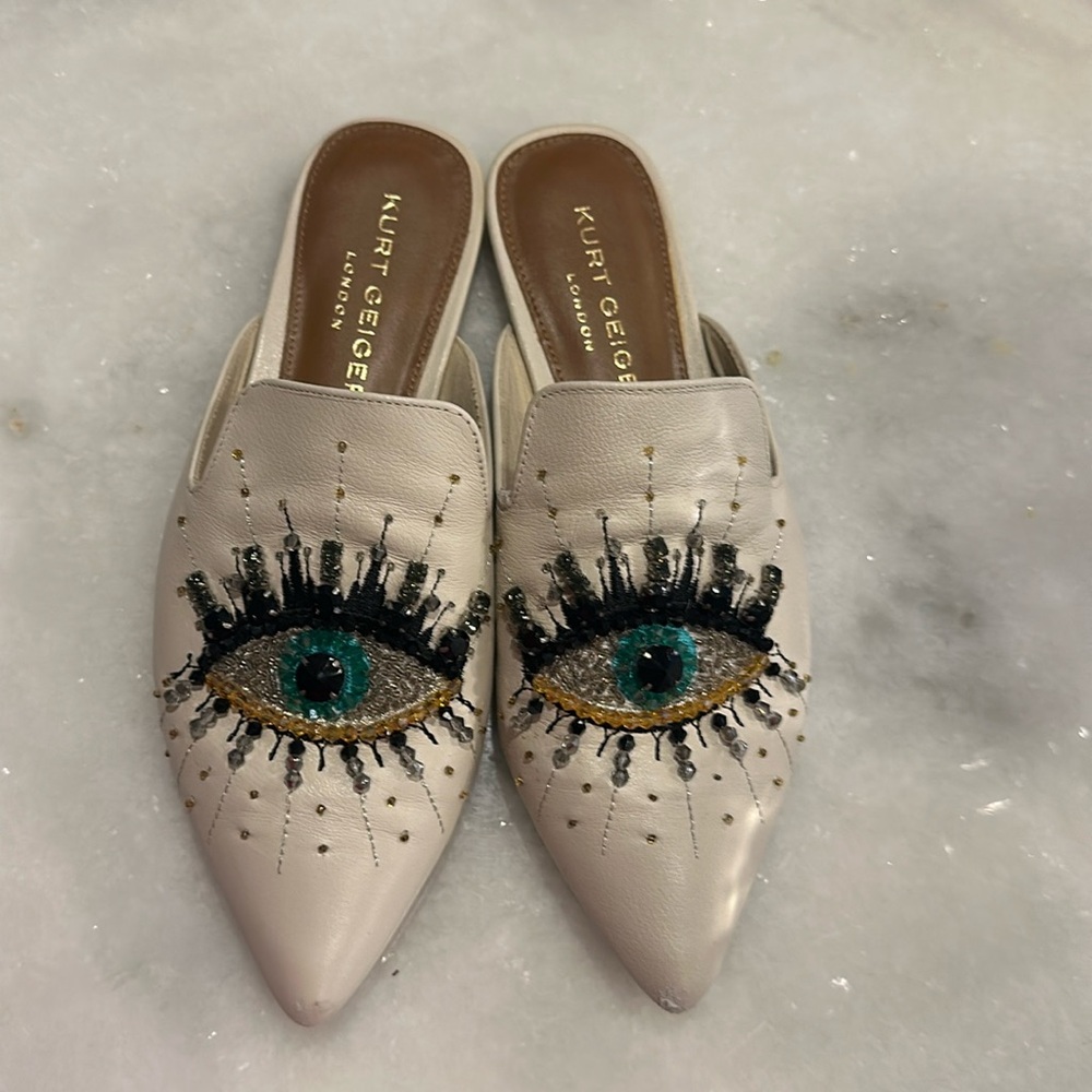 Kurt Geiger flats